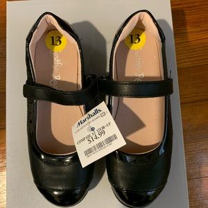 NWT girls shoes, size 13